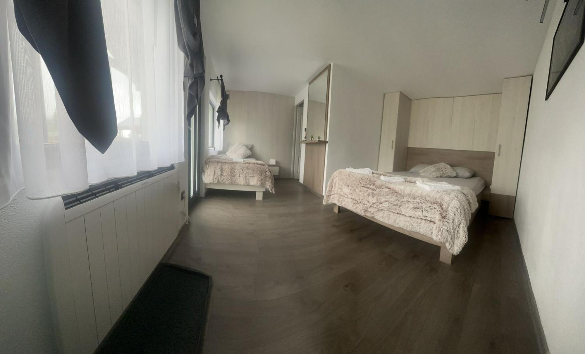 Clubul Dacilor Hotel Kommandó Kültér fotó